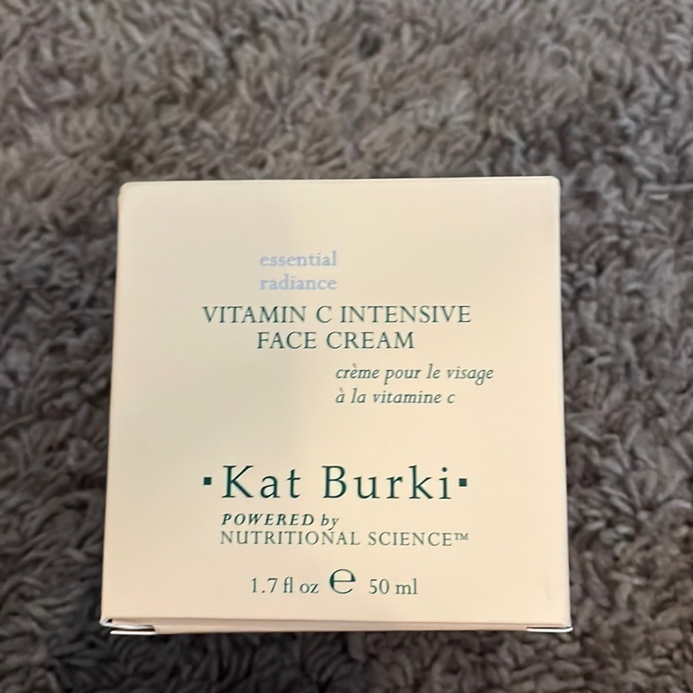 Kat burki vitamin c face cream